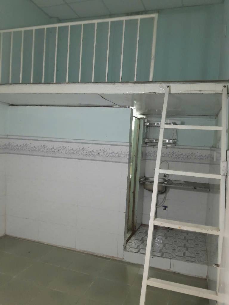 Cho thuê phòng trọ đường HT05, Quận 12, có gác, gần chợ Hiệp Thành – giá 1,8 triệu